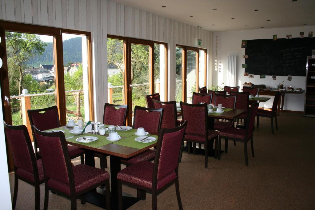 Hotel Hinter Den Spiegeln Heimbach Exterior foto